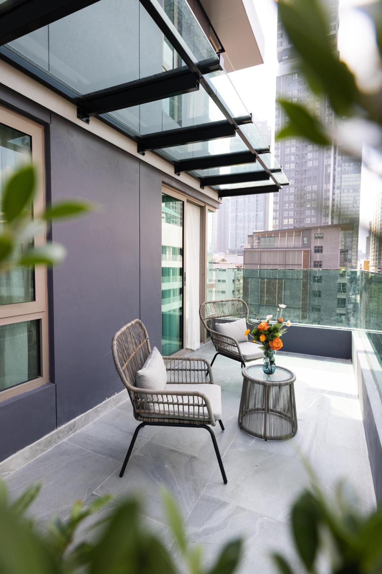 Pure Eleven Hotel Bangkok Makkasan Екстериор снимка